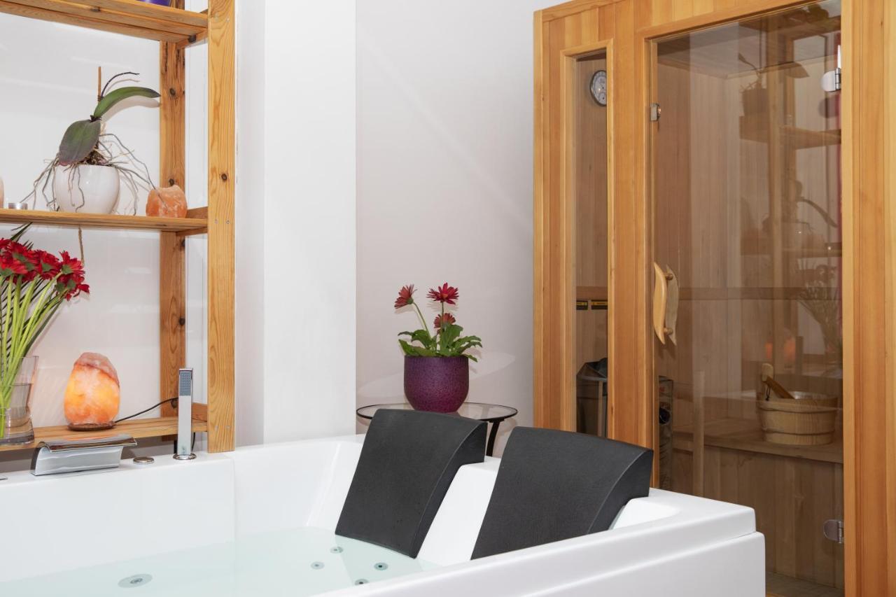 Ragaraja Private Suite & Spa Порденоне Екстериор снимка